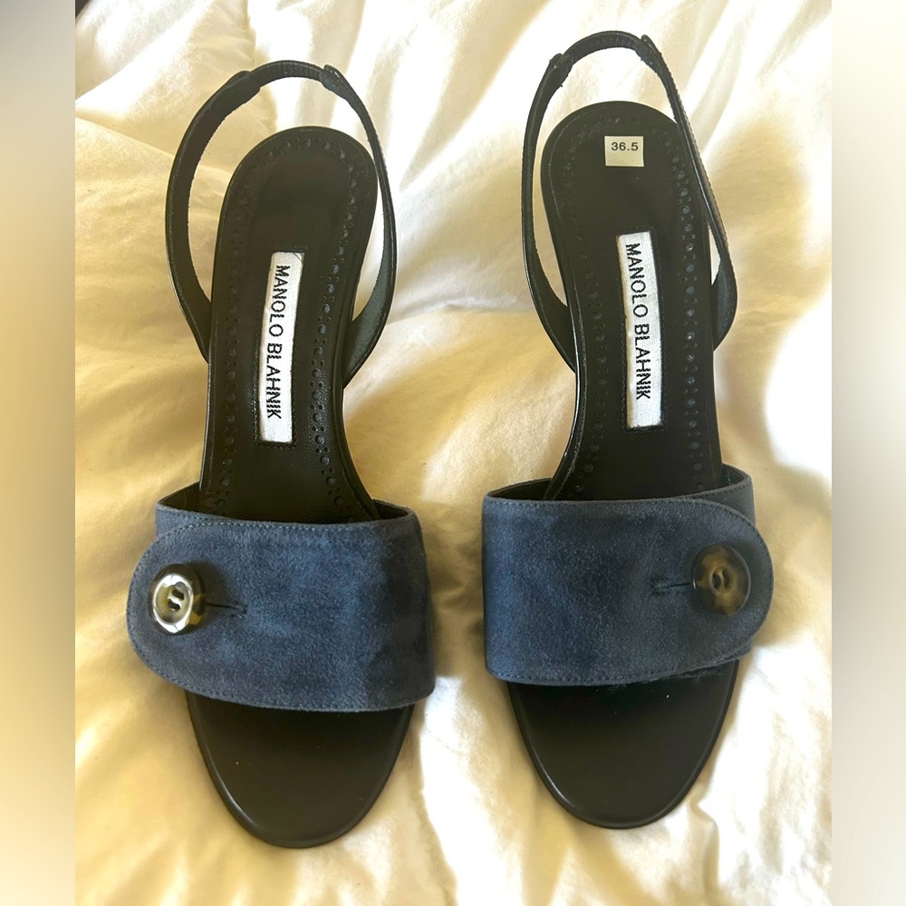 Manolo Blahnik Vintage early 2000’s Sling-backs